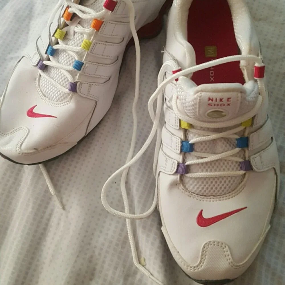 Youth Womens Nike Shox NZ Sneakers 7y - Picture 2 of 8